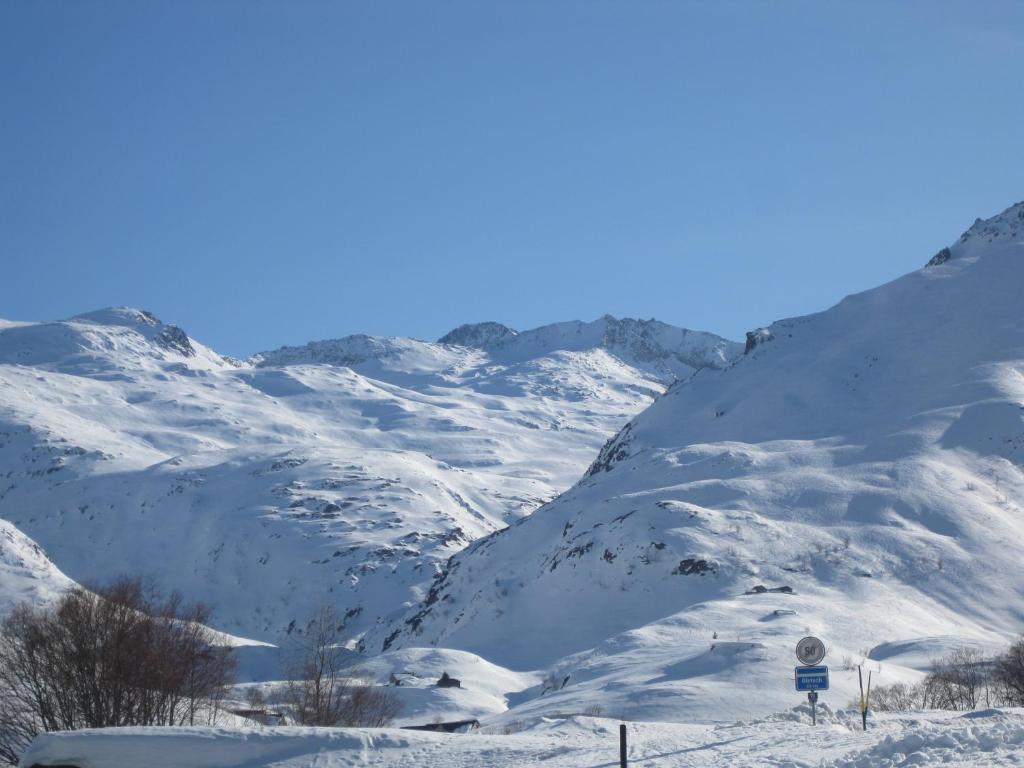 Hotel Des Alpes Realp Zewnętrze zdjęcie